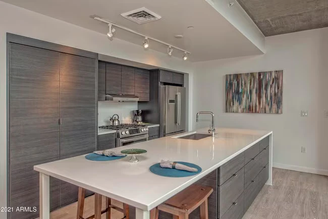 100 W Portland St Phoenix, AZ 85003 photo 5
