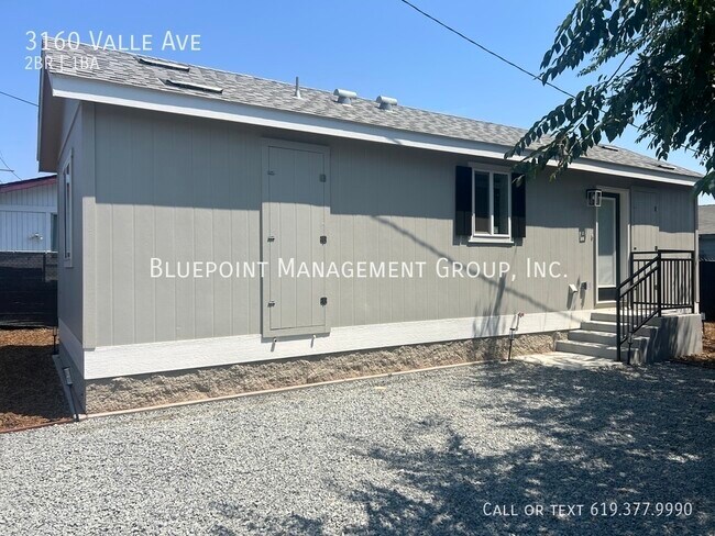 3160 Valle Ave San Diego, CA 92113 photo 2