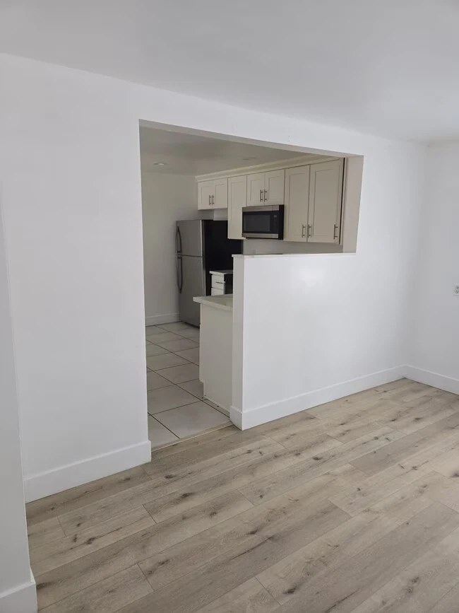 2847 Clay Ave San Diego, CA 92113 photo 3