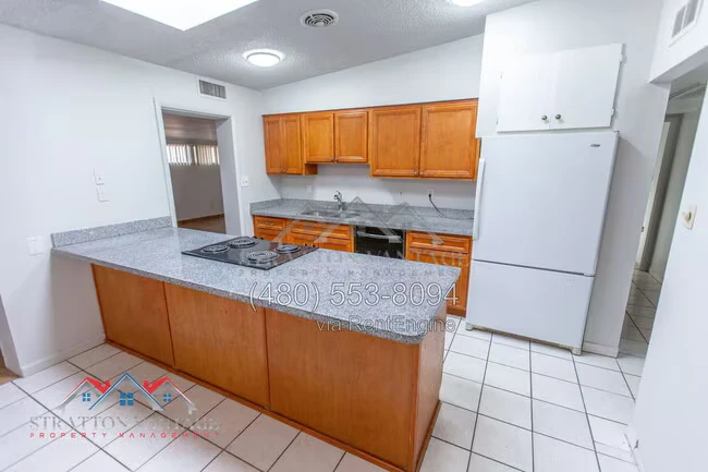 1168 E Alameda Dr photo 5
