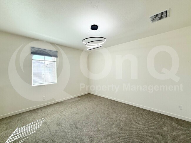 685 N Bay Dr Gilbert, AZ 85233 photo 5