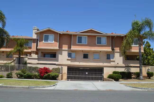 621 D St Chula Vista, CA 91910
