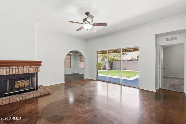 457 S Meadows Dr Chandler, AZ 85224 photo 5
