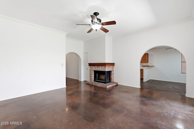 457 S Meadows Dr Chandler, AZ 85224 photo 4
