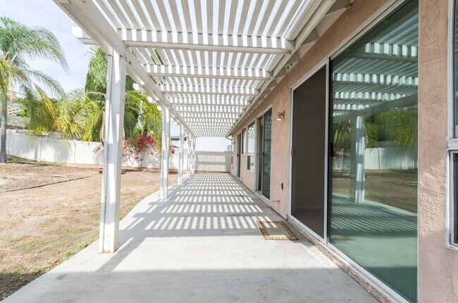 5175 Via Portola Oceanside, CA 92057 photo 4