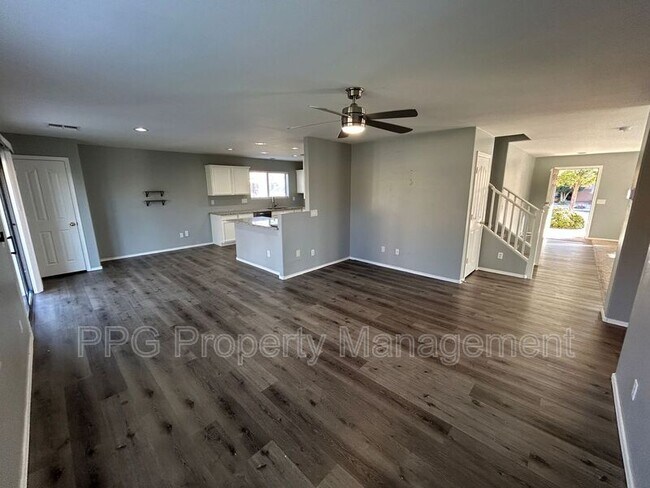 18420 W Arcadia Dr Surprise, AZ 85374 photo 4