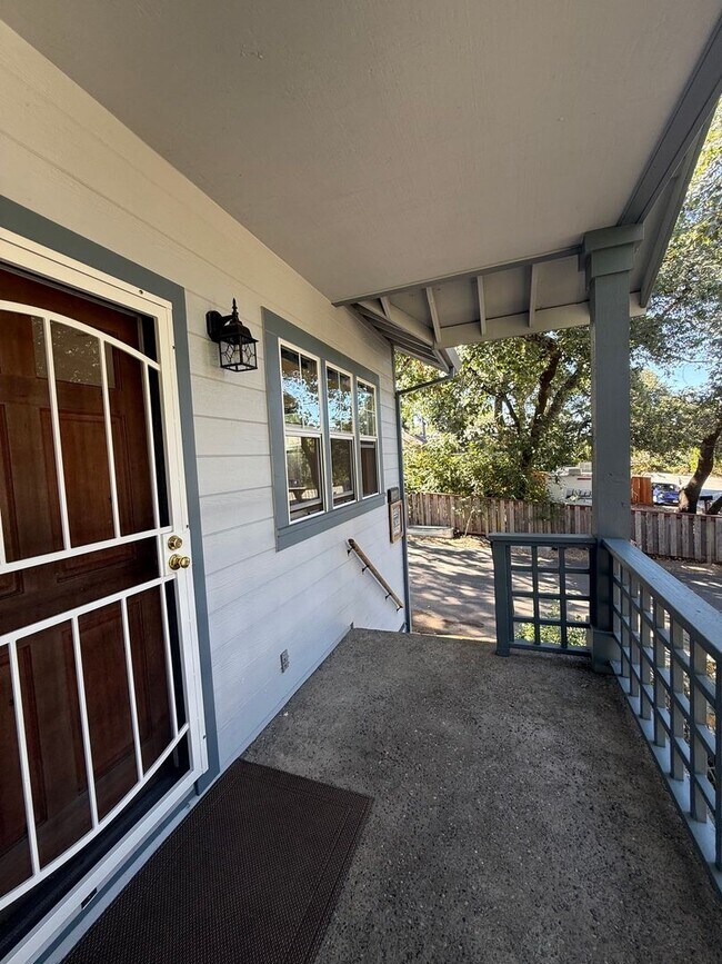 8121 1/2 El Rancho Dr Cotati, CA 94931 photo 4
