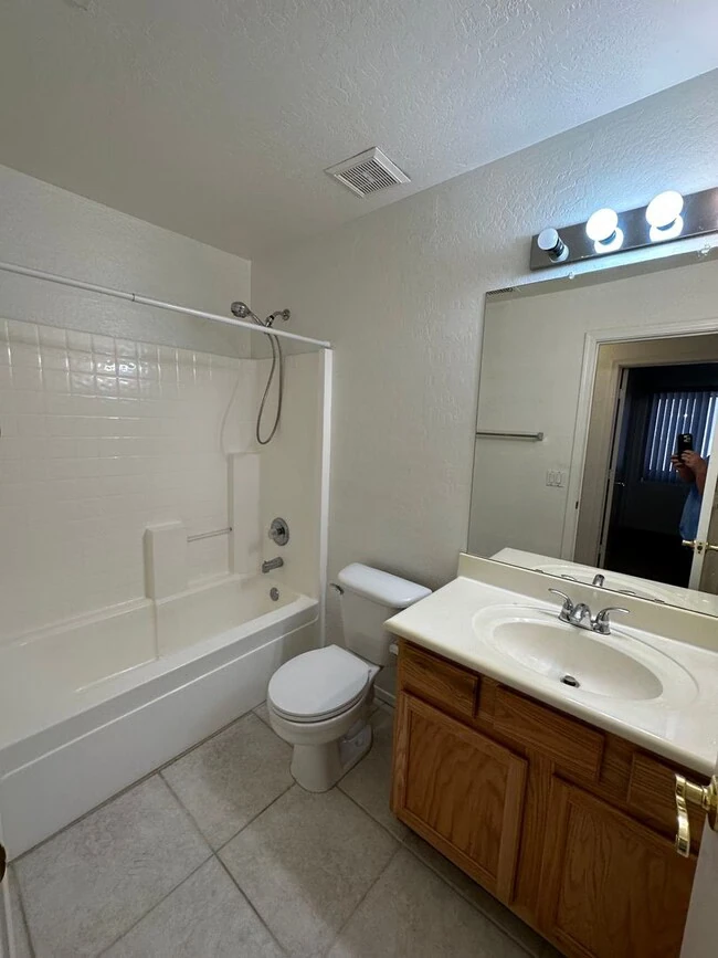 2762 E Harwell Rd Gilbert, AZ 85234 photo 4