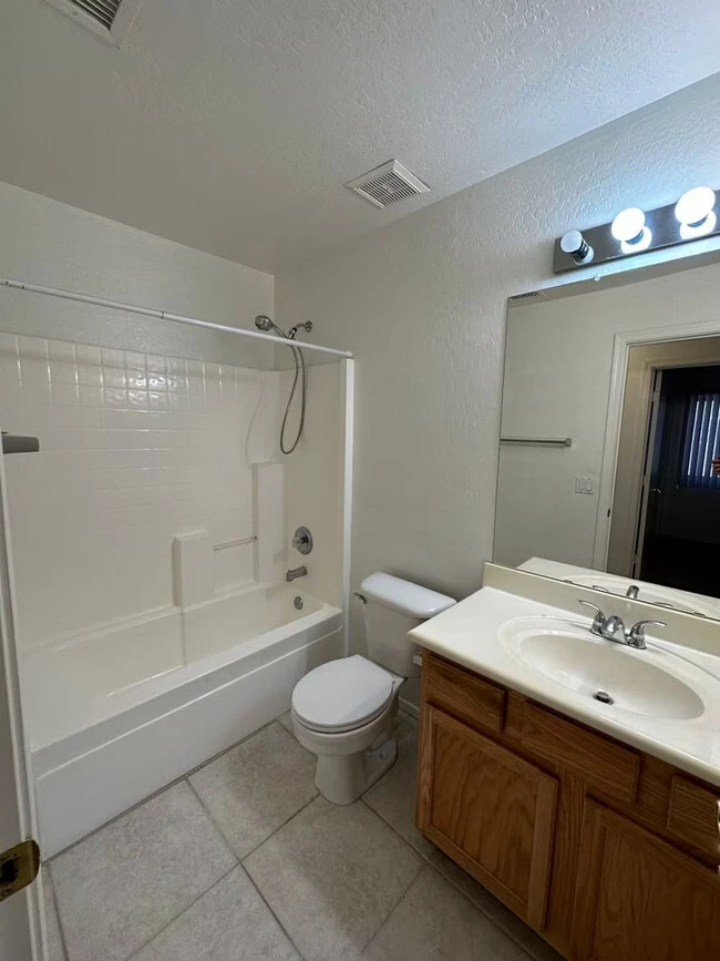 2762 E Harwell Rd Gilbert, AZ 85234 photo 5
