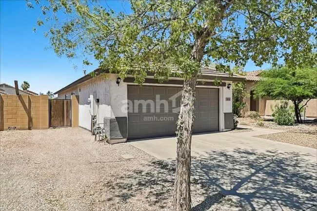 2036 W Kristina Ave San Tan Valley, AZ 85142 photo 2