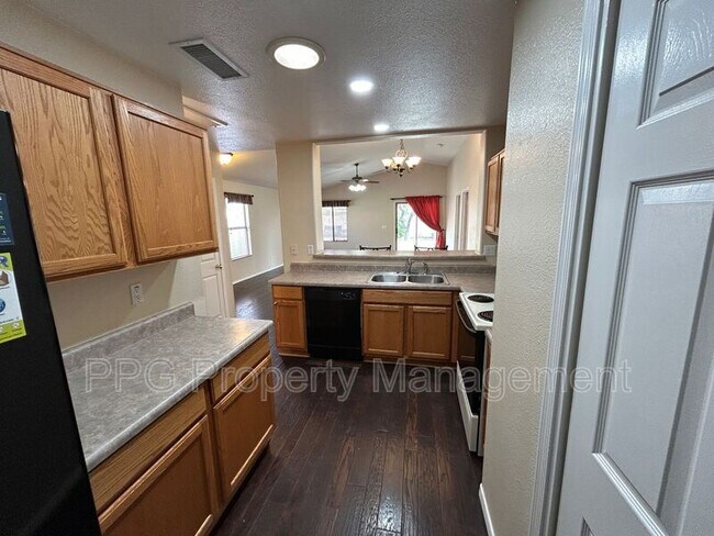 16265 N 138th Ave Surprise, AZ 85374 photo 3
