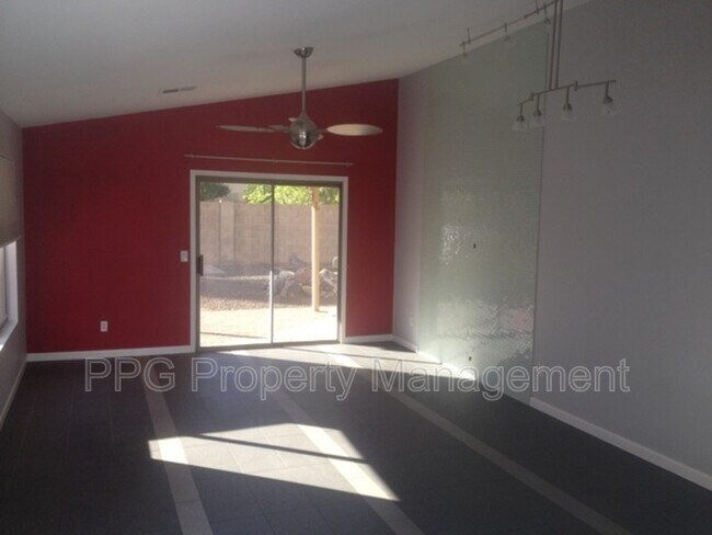 14148 N 150th Ln Surprise, AZ 85379 photo 2