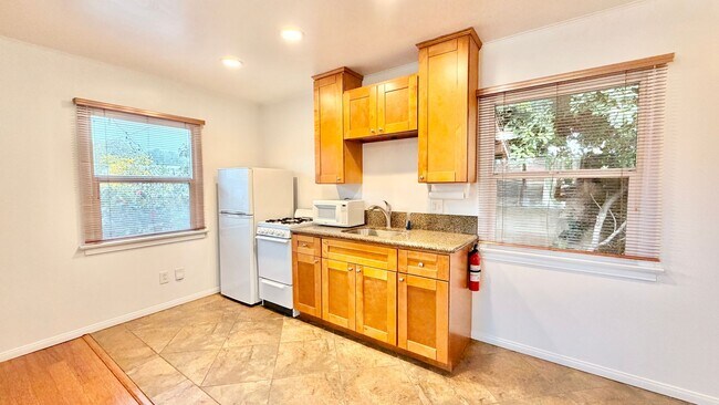 1922 S Nevada St Oceanside, CA 92054 photo 5