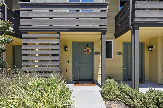2027 Joshua Tree Cir Milpitas, CA 95035 photo 2