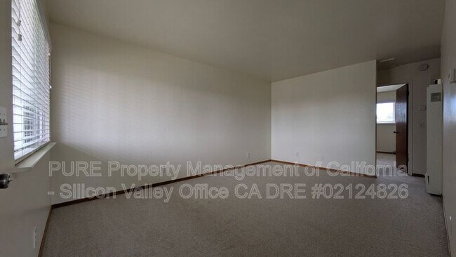 508 Caledonia St Santa Cruz, CA 95062 photo 5