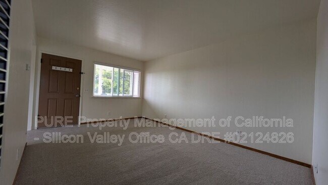 508 Caledonia St Santa Cruz, CA 95062 photo 4