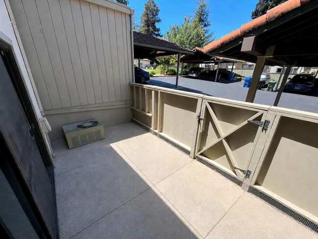 1BR/1BA Apartment on Parkside Dr · Walnut Creek photo 5
