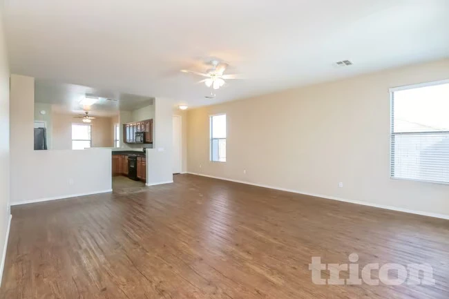 36497 W Barcelona Ln Maricopa, AZ 85138 photo 4