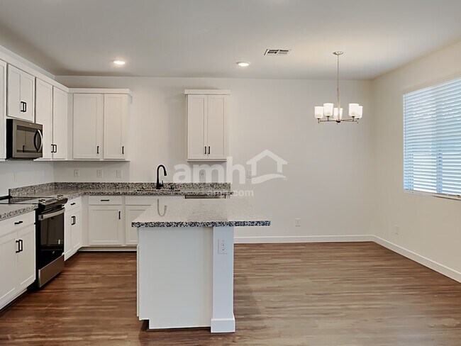 4137 S 105th Dr Tolleson, AZ 85353 photo 4