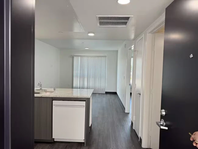 3501-2-Bed/1-Bath - 50% floor plan