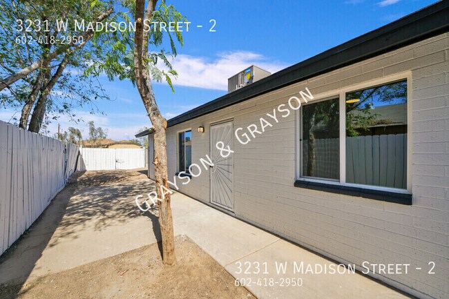 3231 W Madison St Phoenix, AZ 85009 photo 4