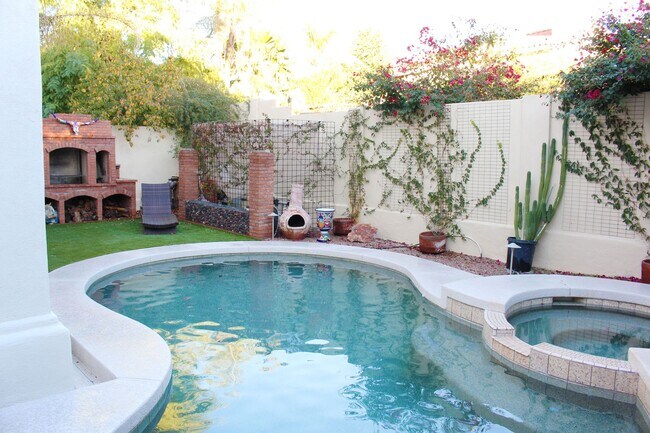 6435 E Redmont Dr Mesa, AZ 85215 photo 5