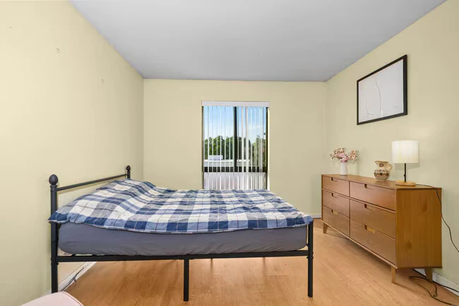 16006 E 14th St Ashland, CA 94578 photo 2