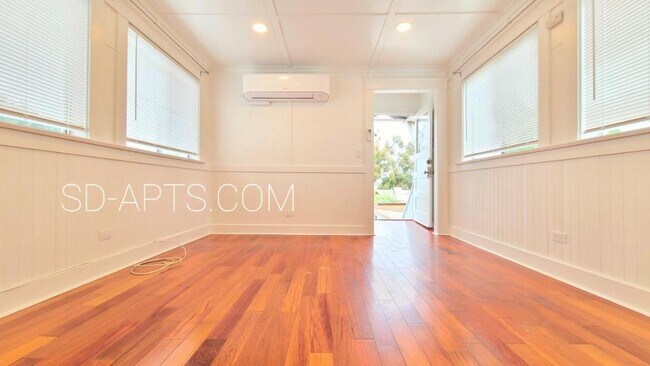 4137 Falcon St San Diego, CA 92103