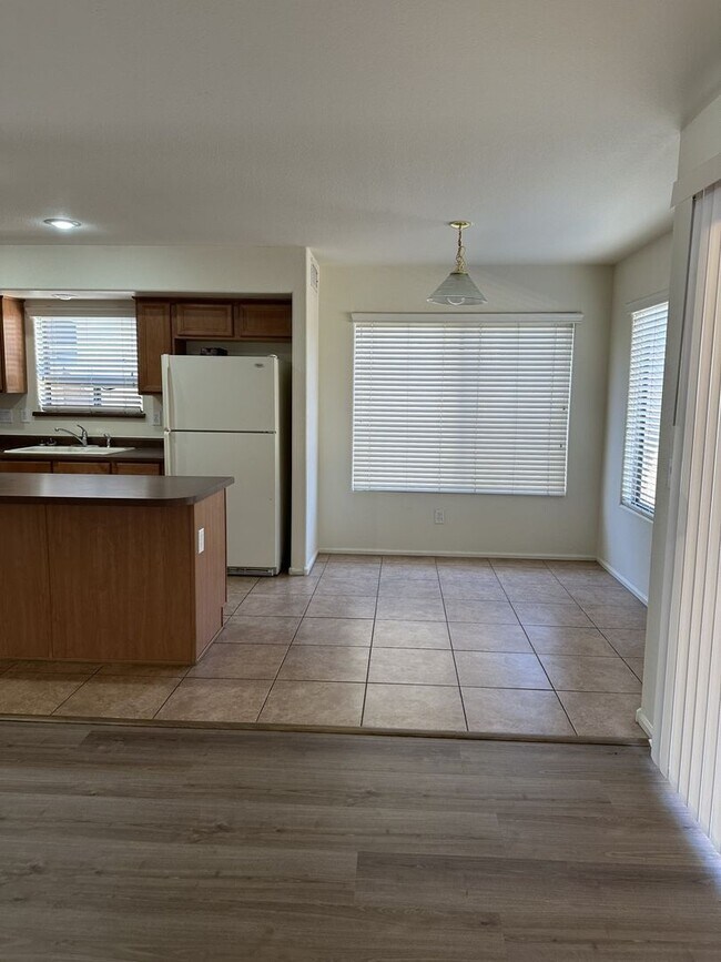 42302 Chambers Dr Maricopa, AZ 85138 photo 5