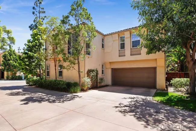 907 Mira Lago Way San Marcos, CA 92078 photo 2