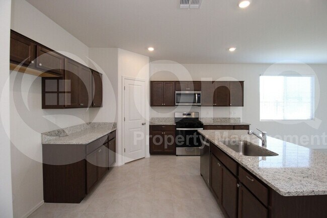 21095 E Raven Dr Queen Creek, AZ 85142 photo 4