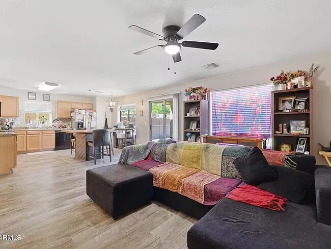36576 W Nina St Maricopa, AZ 85138 photo 5