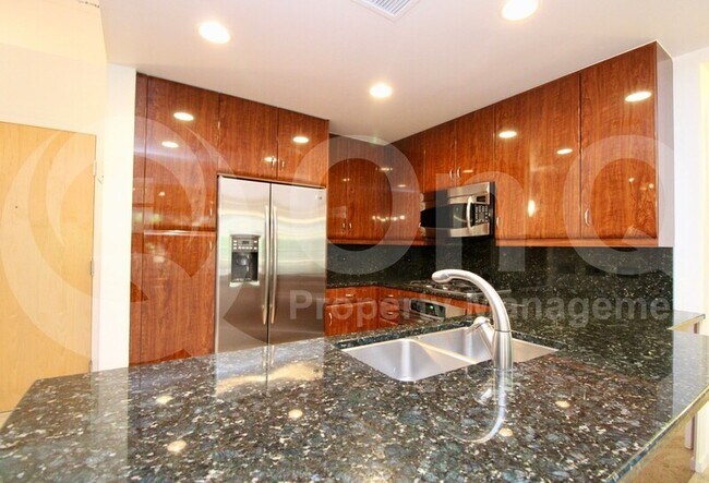 7131 E Rancho Vista Dr Scottsdale, AZ 85251 photo 2