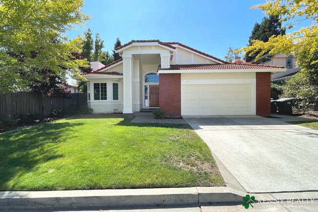 144 Glasgow Ln photo 2