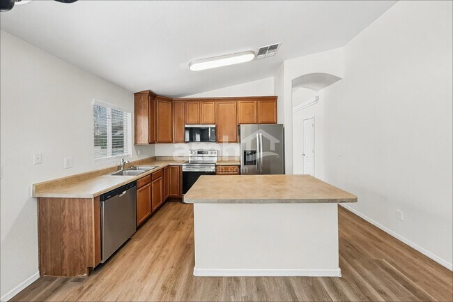 23976 W Grove St Buckeye, AZ 85326 photo 3