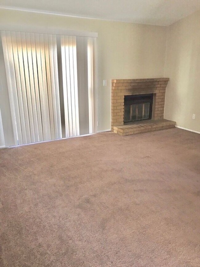902 Dover Hercules, CA 94547 photo 4