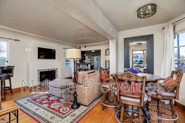 900 E Ave Coronado, CA 92118 photo 4