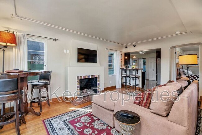 900 E Ave Coronado, CA 92118 photo 5