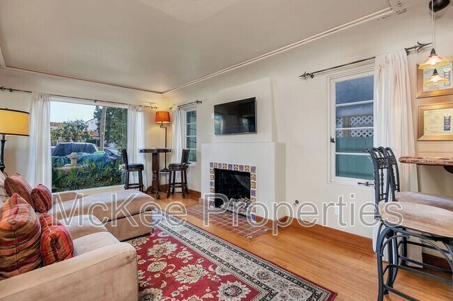 900 E Ave Coronado, CA 92118 photo 3