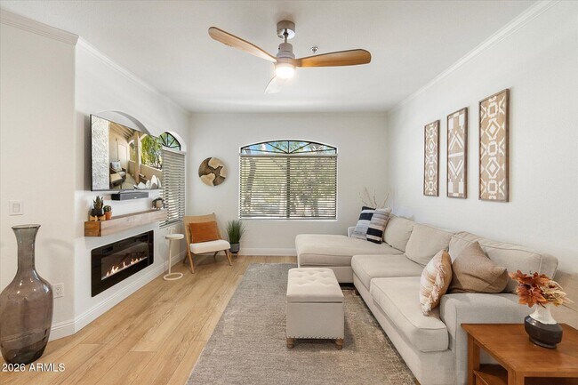 15095 N Thompson Peak Pkwy Scottsdale, AZ 85260 photo 2