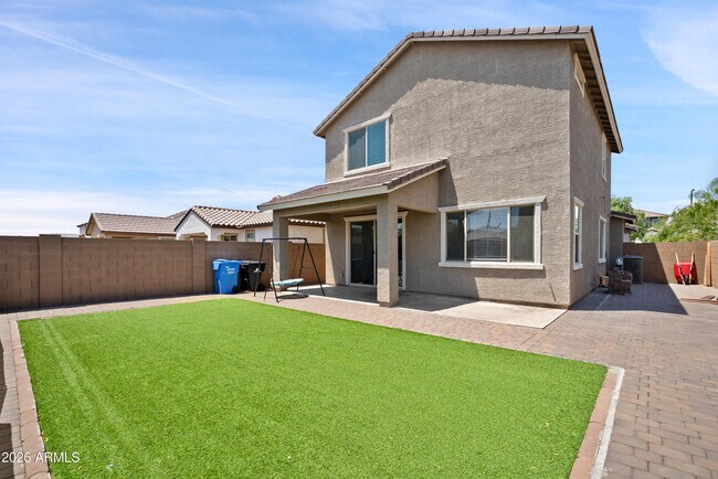 9207 W Sells Dr Phoenix, AZ 85037 photo 2