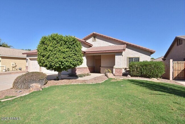 4560 E Olney Ave photo 4