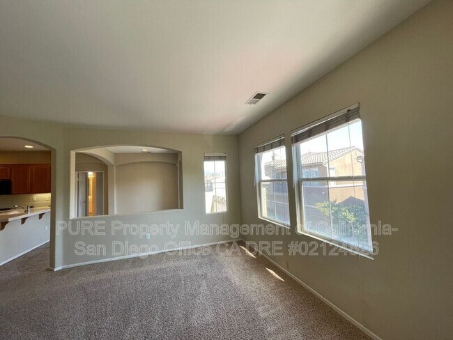 1311 Caminito Capistrano Chula Vista, CA 91913 photo 4