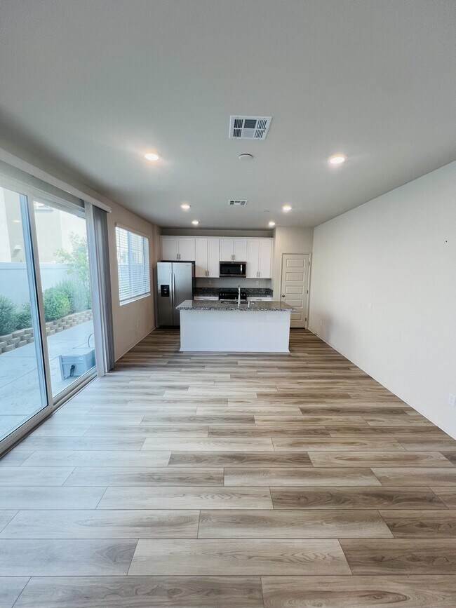 40383 Birchfield Dr Temecula, CA 92591 photo 5