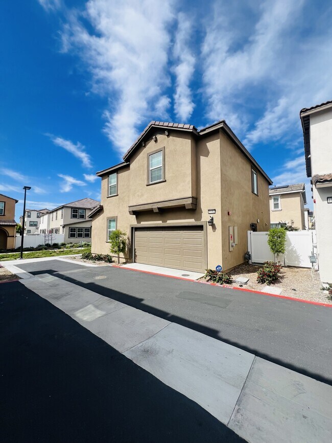 40383 Birchfield Dr Temecula, CA 92591
