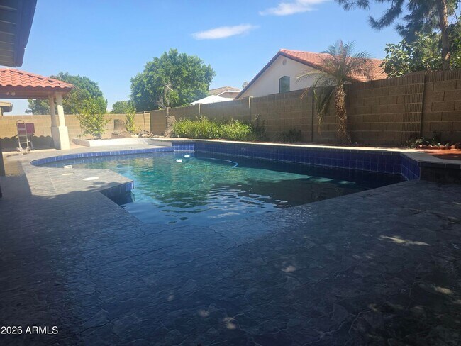 3br/2ba Ahwatukee Home With Private Pool &amp; 2-car Garage — $2,700/mo photo 5