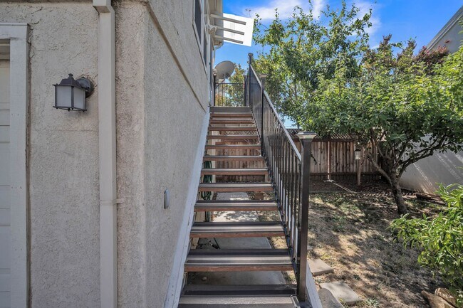 5252 Trophy Dr photo 4