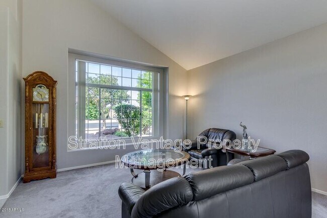 951 N Kenwood Ln Chandler, AZ 85226 photo 5