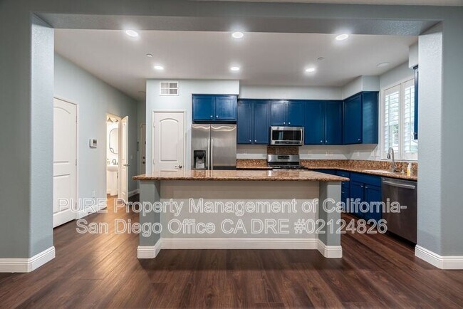 1658 El Raval Wy Chula Vista, CA 91913 photo 4