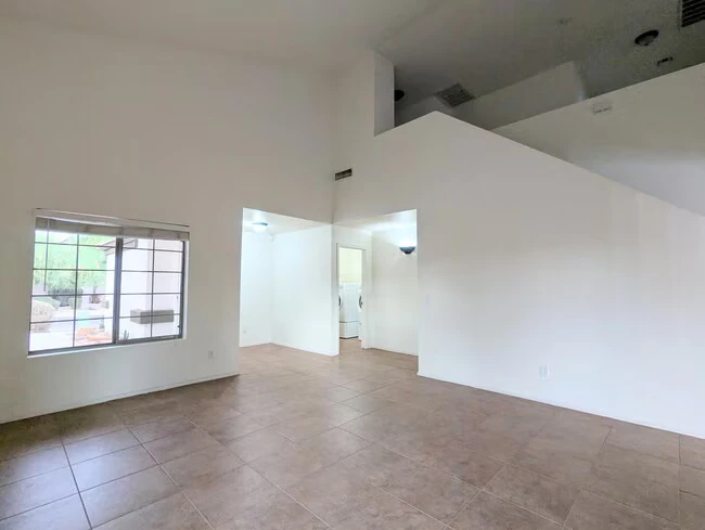 33966 N Mercedes Dr San Tan Valley, AZ 85142 photo 3